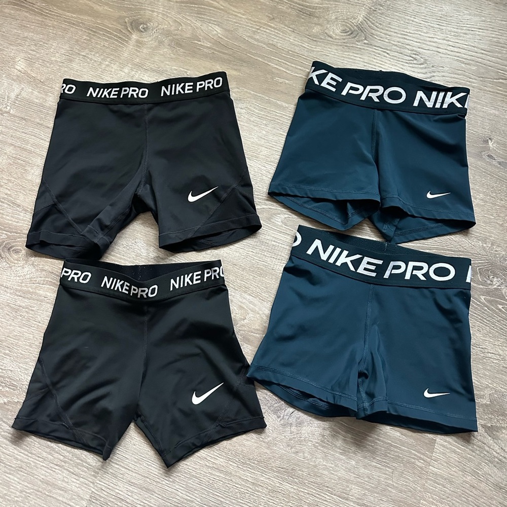 Nike Pro Shorts Bundle XS